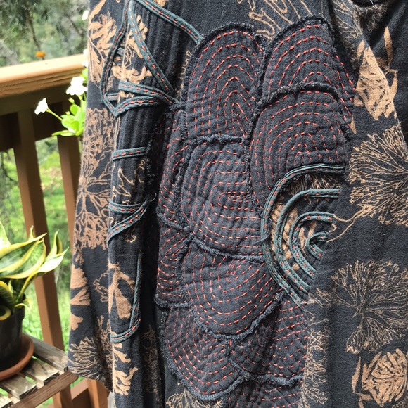 Embroidered Wearable Art Short Sleeve Dress L - Picture 5 of 7